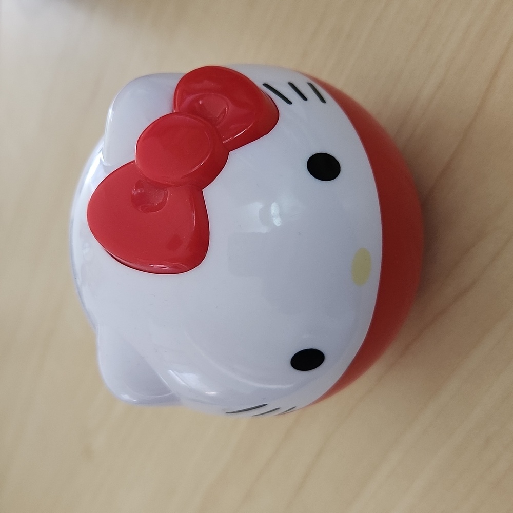 Hello Kitty Fortune Teller Question Ball by Sanio